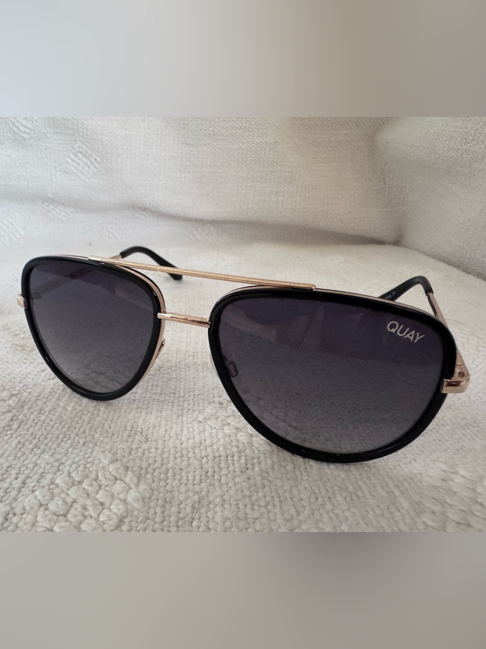 QUAY ALL IN AVIATOR SUNGLASSES